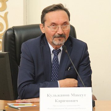 KazNMU Professor M. Kulzhanov gave lectures for medical students KRSU